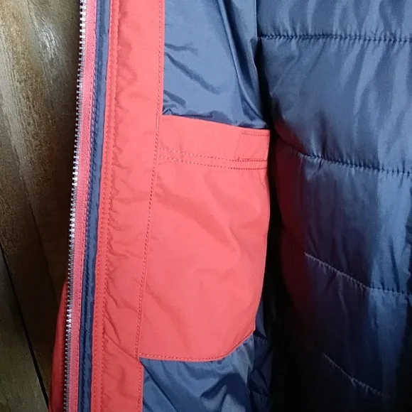 Carhartt rain defender jacket small (4-6) - Picture 11 of 15